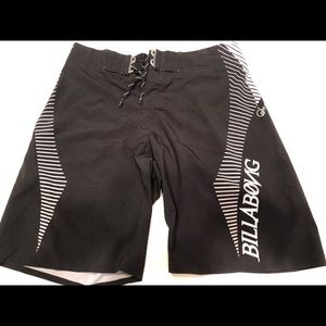 Mens 31 Medium Billabong Swim Surf Trunks black